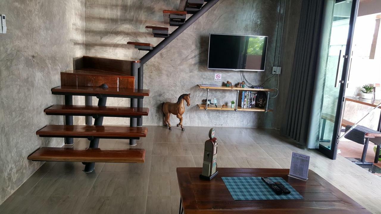 Baan Canalee Phra Nakhon Si Ayutthaya Buitenkant foto