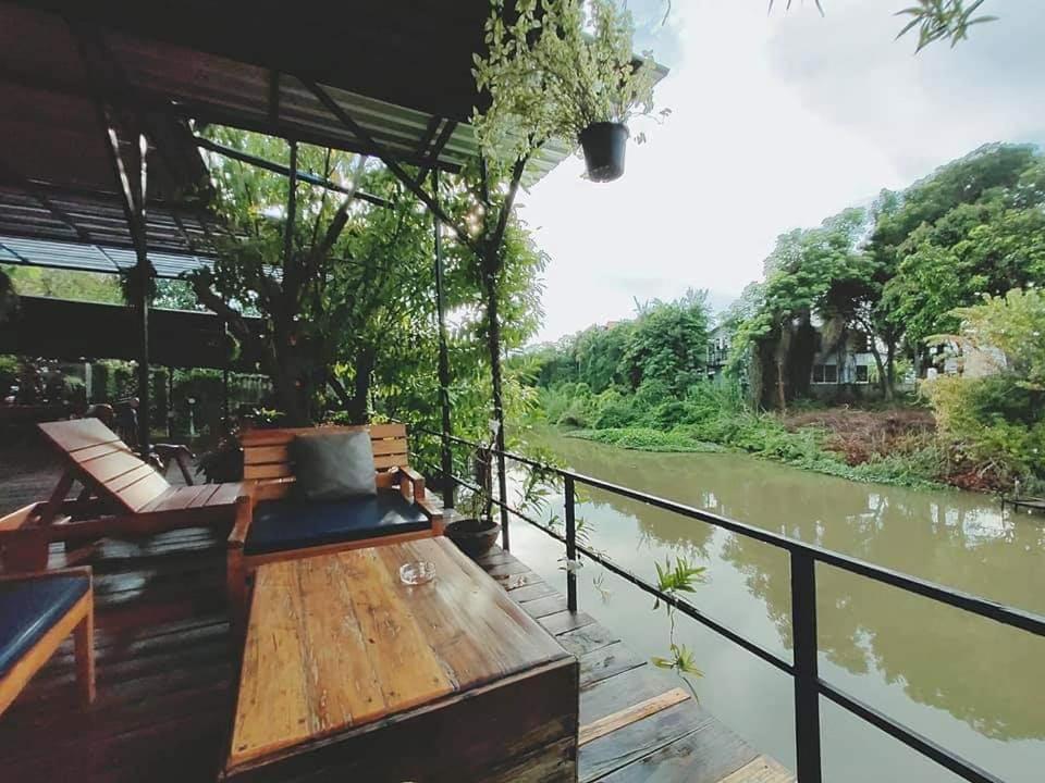 Baan Canalee Phra Nakhon Si Ayutthaya Buitenkant foto
